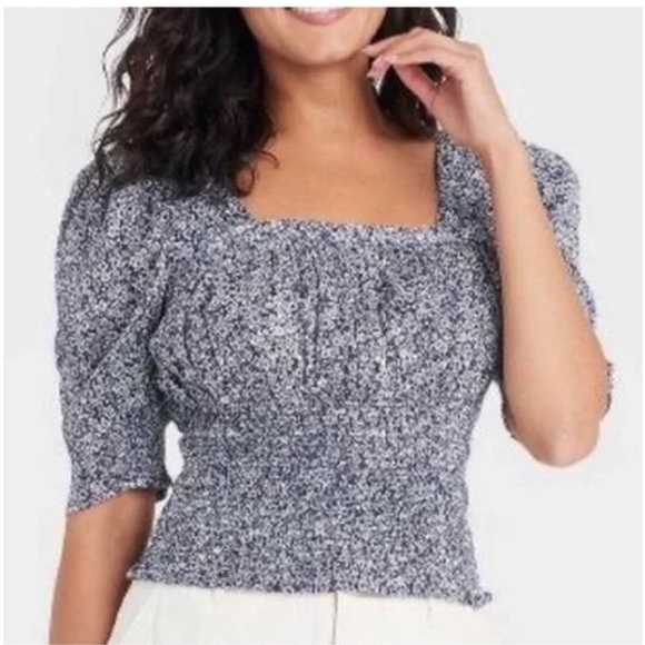 Universal Thread Tops - UNIVERSAL THREADS Women’s Navy Floral Summer Fitted Top Blouse